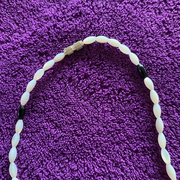 Heart Beaded Necklace Set. - Picture 5 of 5